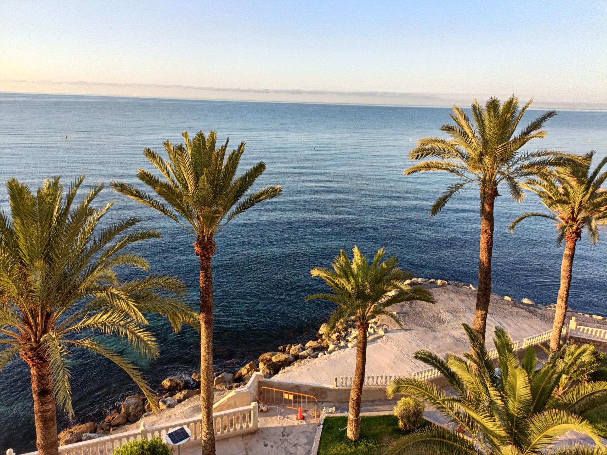 Superb Sea View Apartment Alicante Exteriör bild