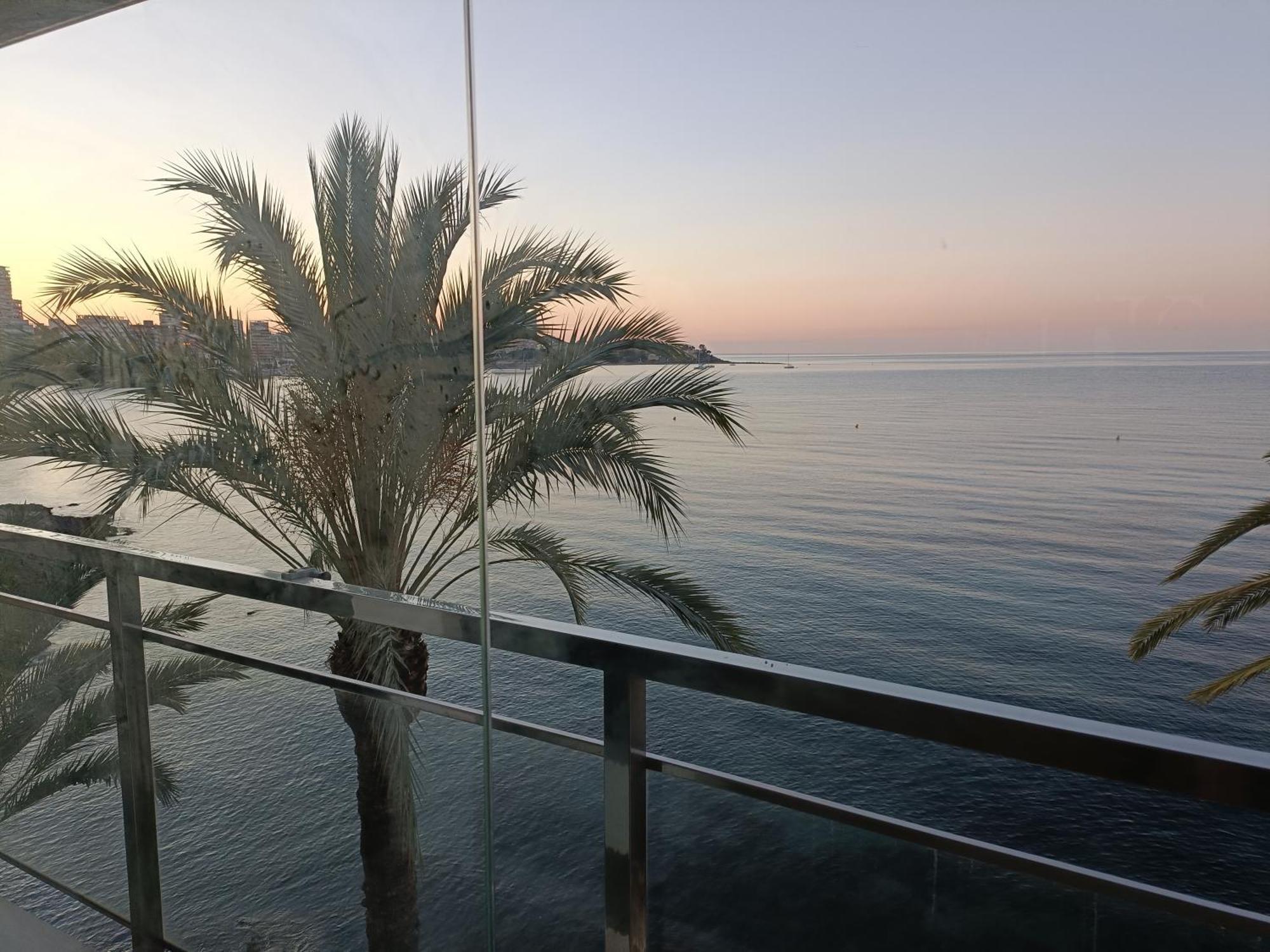 Superb Sea View Apartment Alicante Exteriör bild
